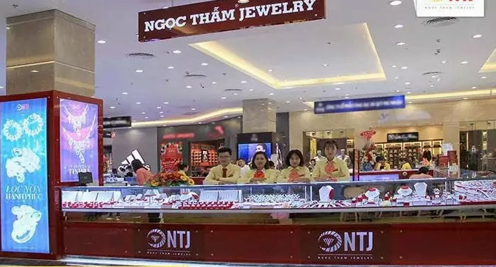 Không gian sang trọng của Tiệm Vàng Ngọc Thẫm