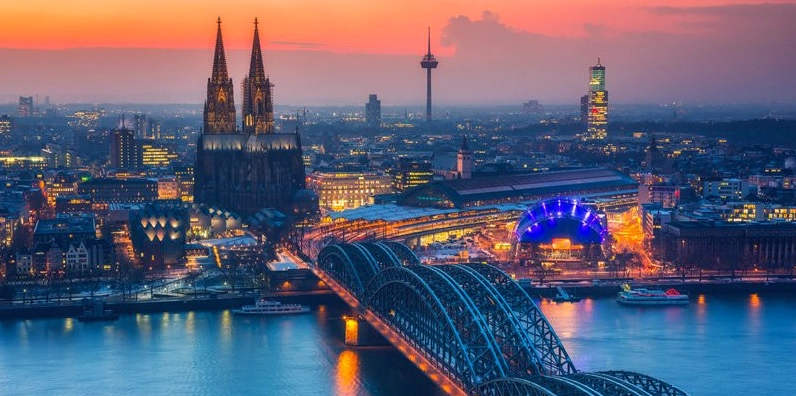 Germany Là Nước Nào? Khám Phá Trái Tim Châu Âu Năm 2026 Lâu đài Neuschwanstein, biểu tượng du lịch Đức