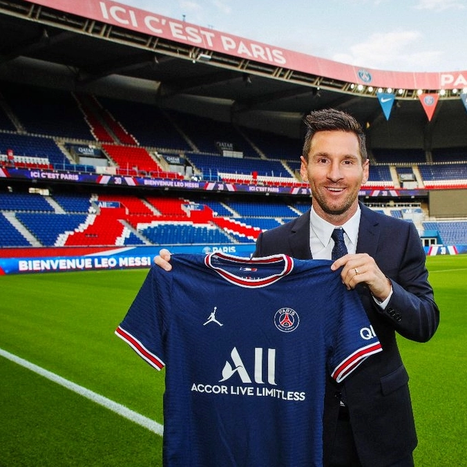 Messi Ở Nước Nào? Hành Trình Sự Nghiệp Đầy Biến Động Messi trong màu áo PSG
