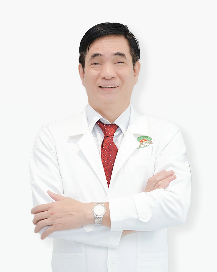 Nhóm người làm việc cùng nhau trên máy tính