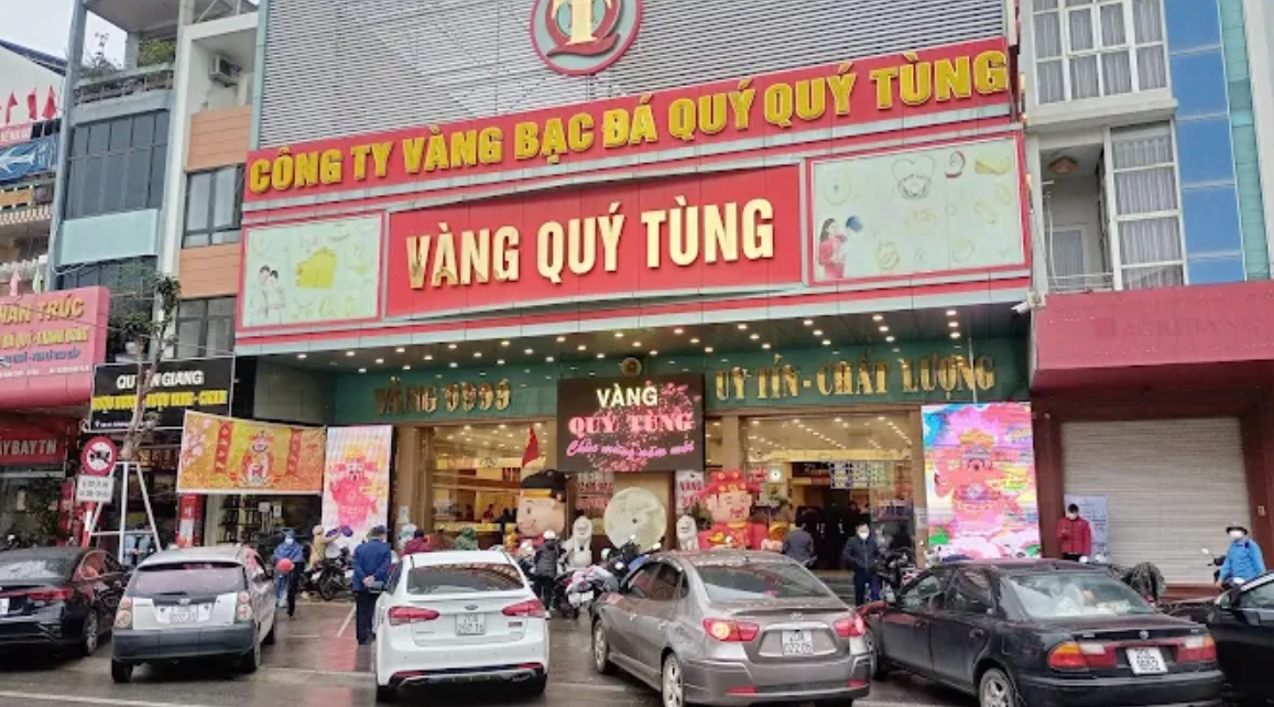 So sánh giá vàng Quý Tùng theo thời gian