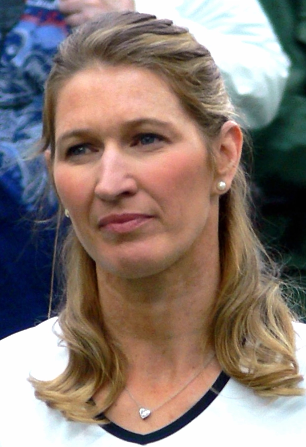 Steffi Graf: Nữ VĐV Quần Vợt Vĩ Đại Nhất Thế Kỷ 20 Là Người Nước Nào? Steffi Graf tại một sự kiện sau giải nghệ