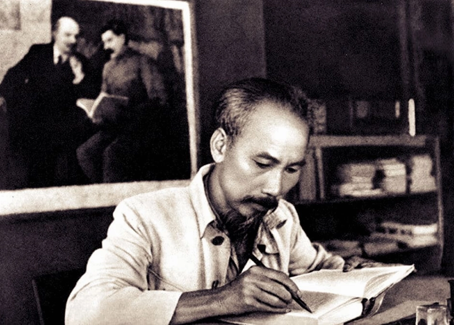 su-kien-nao-anh-dau-nguyen-ai-quoc-tim-thay-con-uong-cuu-nuo_498