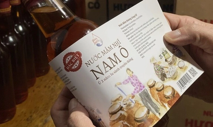 Nước mắm Nam Ô: Đặc sản nổi tiếng của vùng đất nào? Thùng ủ chượp nước mắm Nam Ô