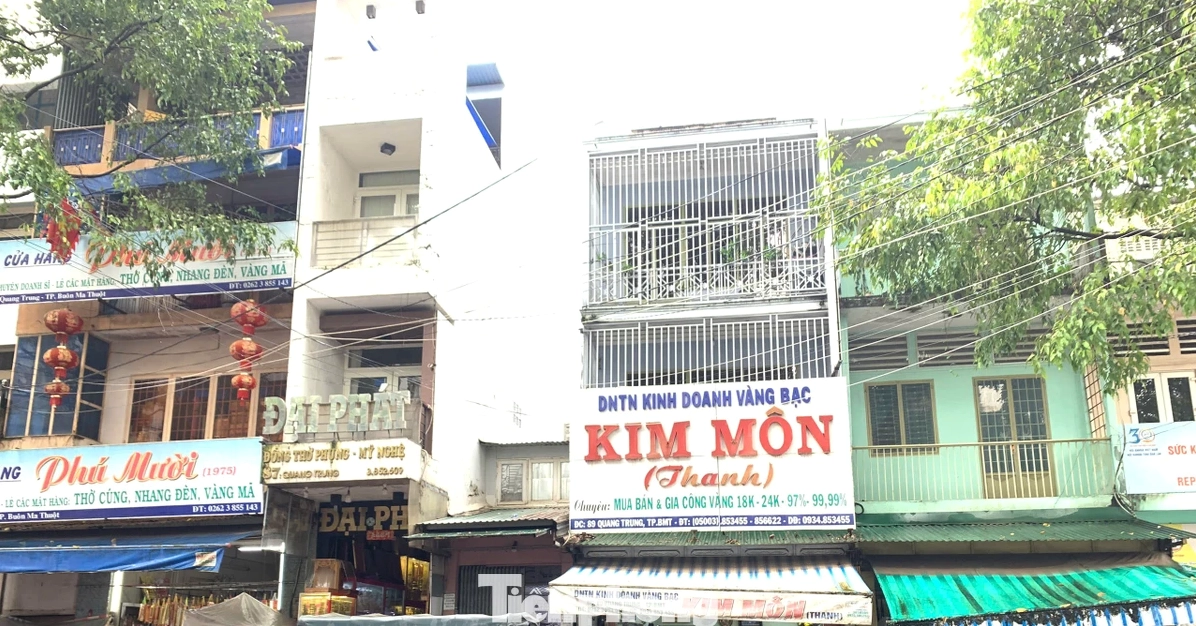 tiem-vang-kim-mon-noi-hoi-tu-tinh-hoa-trang-suc-vang-2026_294