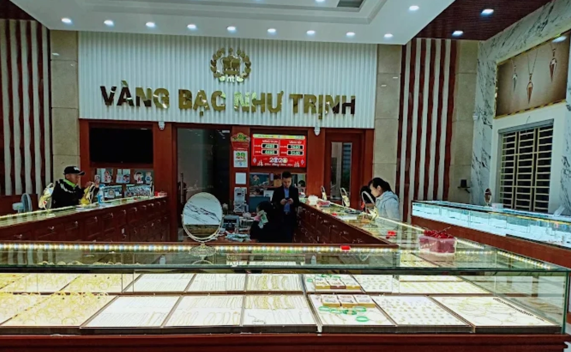 vang-bac-nhu-trinh-hanh-trinh-cua-mot-di-san-kim-hoan_817