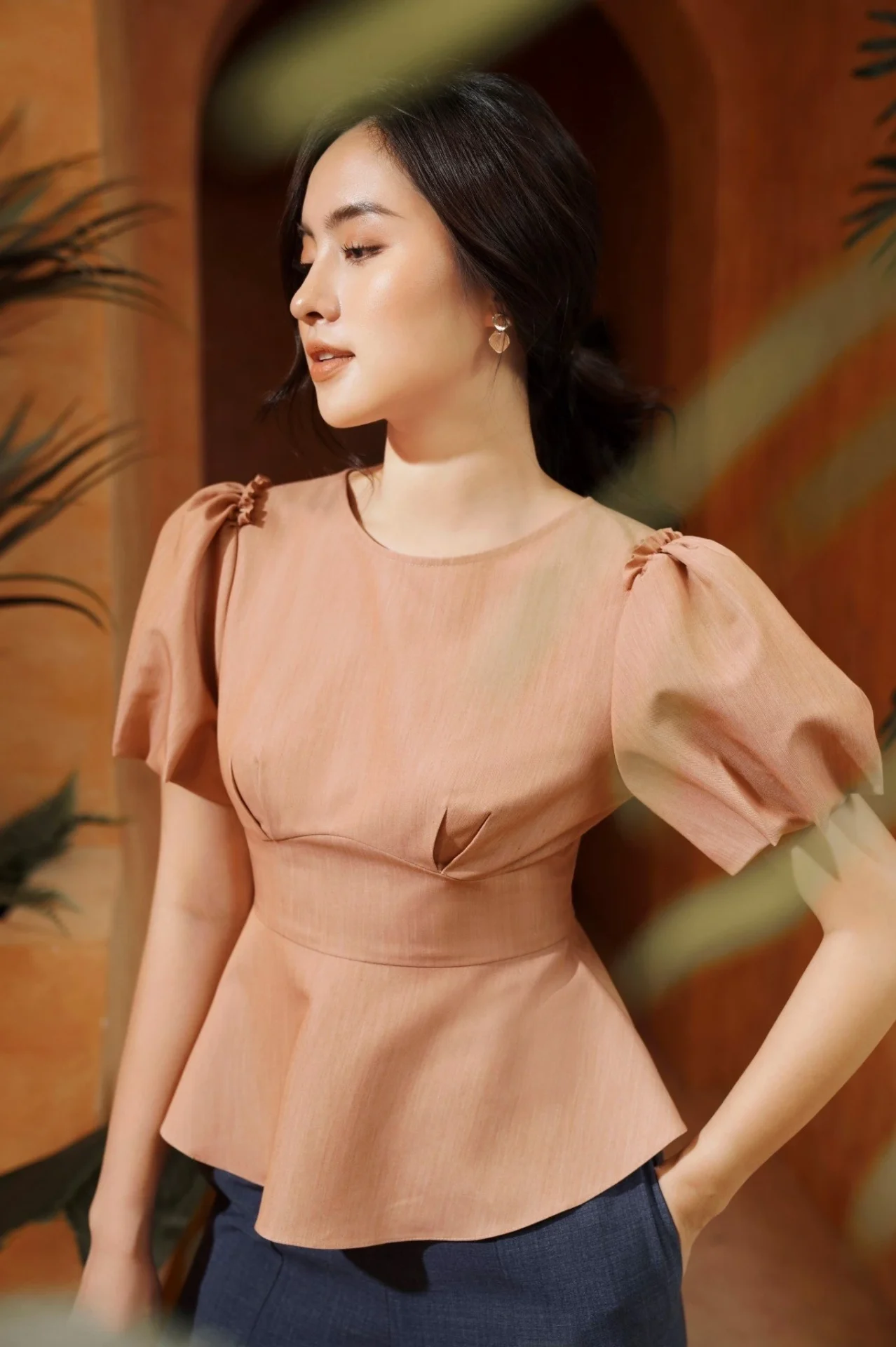 Áo voan họa tiết hoa nhí dịu dàng