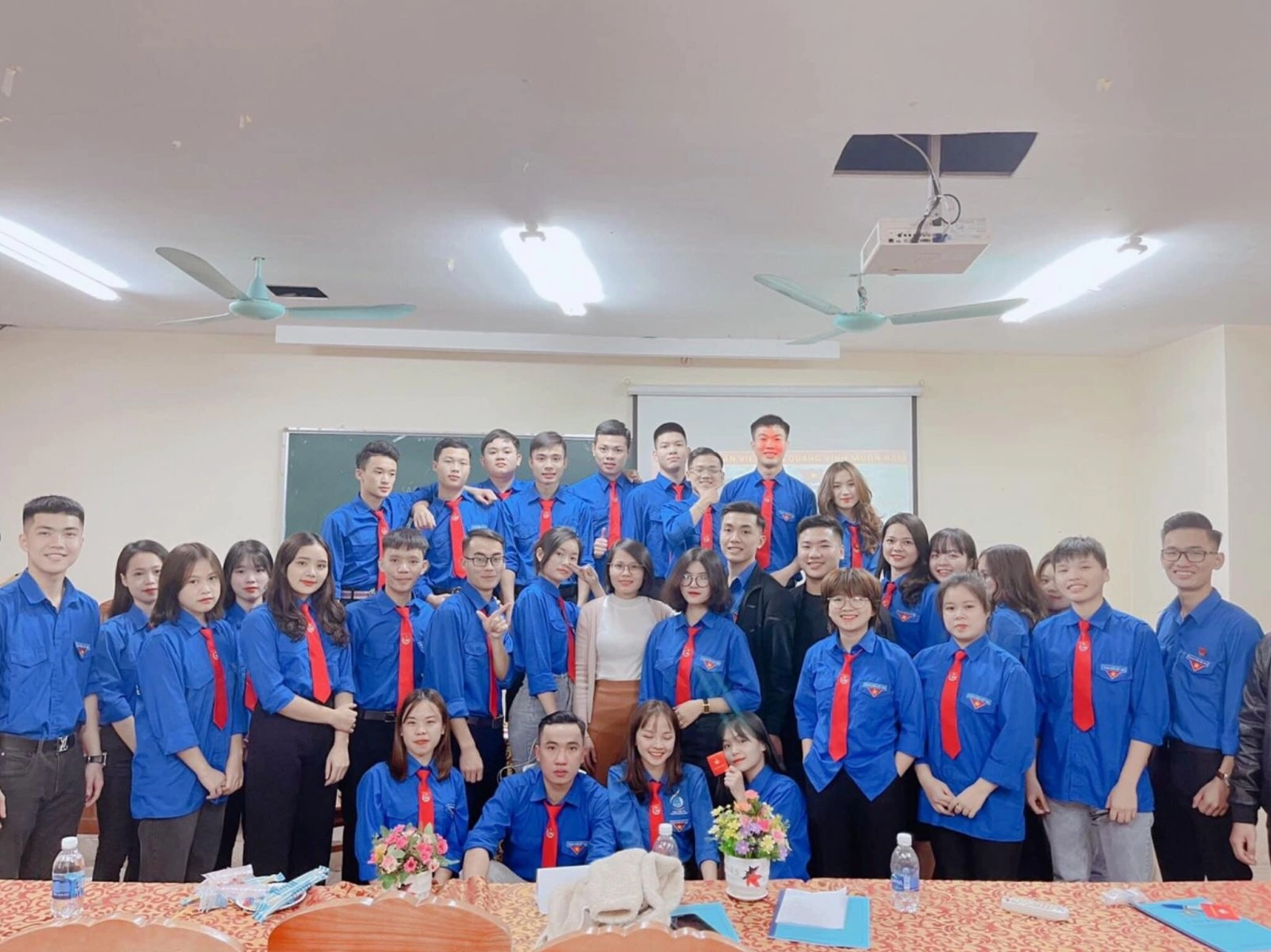 Quản Lý Nhà Nước Học Trường Nào 2026: Lộ Trình Tương Lai Biểu tượng thành công trong sự nghiệp Quản lý Nhà nước