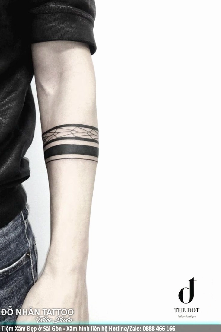 Xăm Vòng Tay: Ý Nghĩa, Phong Cách và Xu Hướng Tattoo 2026 Hình xăm vòng tay chủ đề thiên nhiên