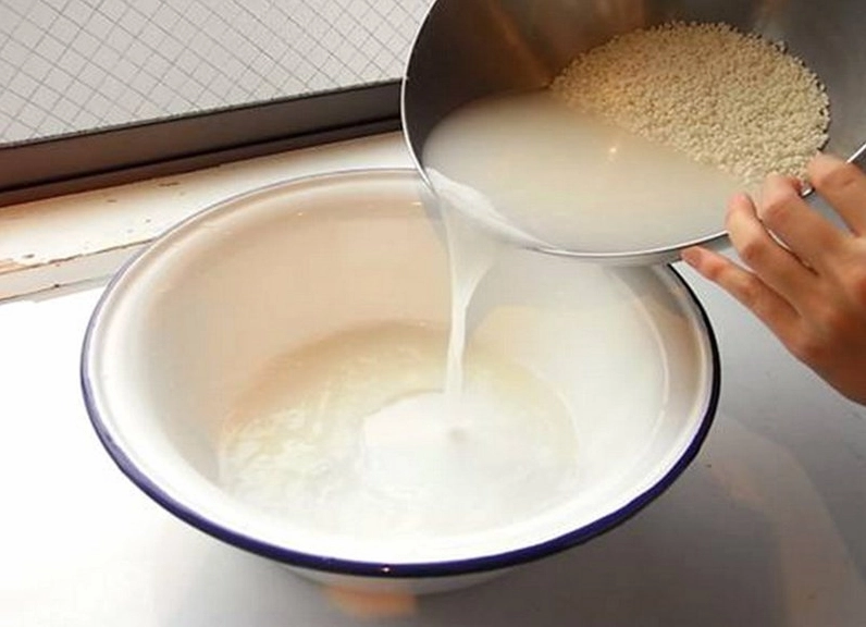 Rửa mặt bằng nước vo gạo vào lúc nào? Hướng dẫn chi tiết 2026 Làn da rạng rỡ sau khi rửa mặt bằng nước vo gạo