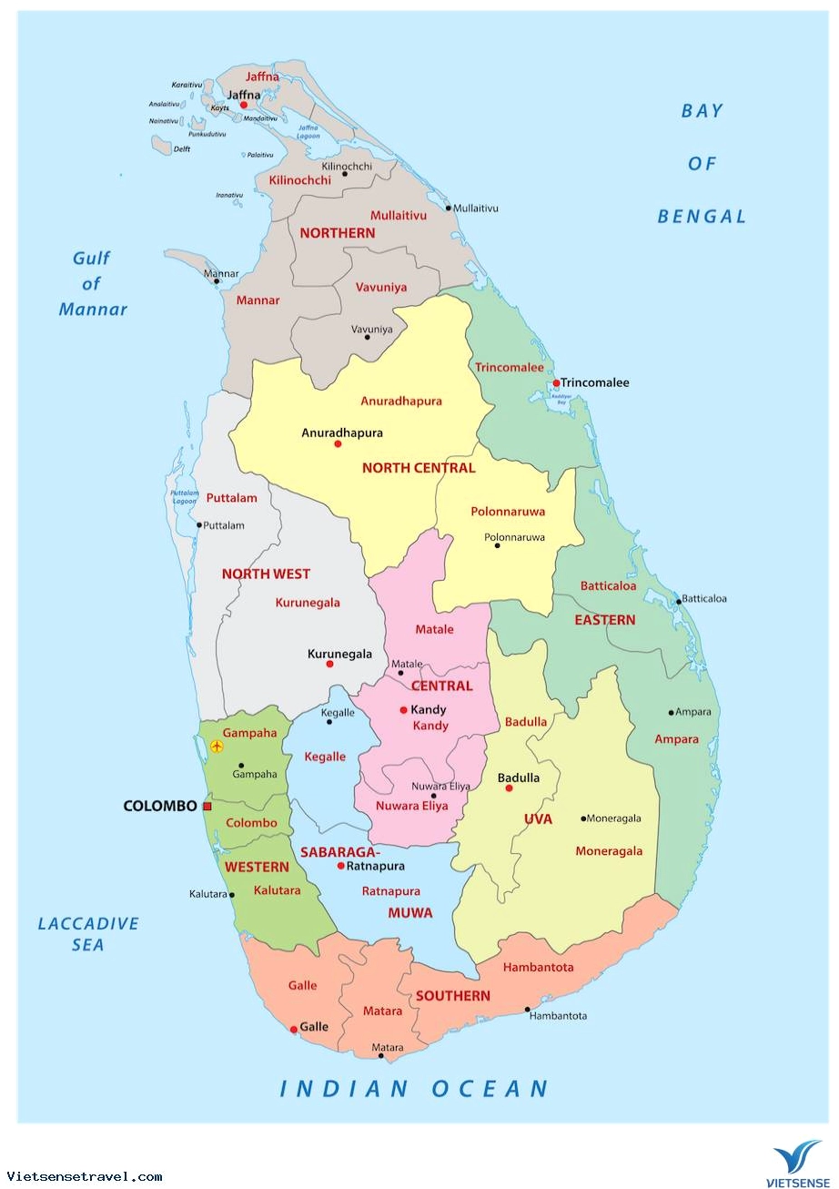Người dân Sri Lanka trong trang phục truyền thống