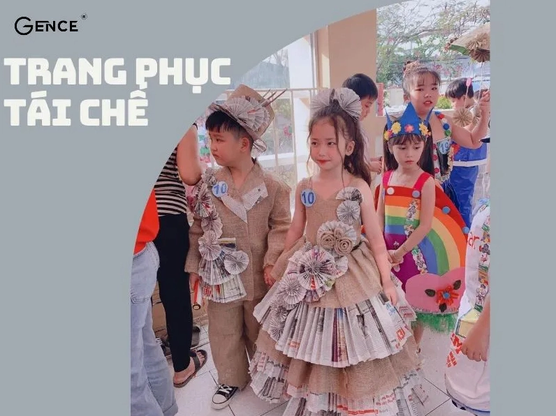Trang phục tái chế từ giấy báo trên sàn diễn