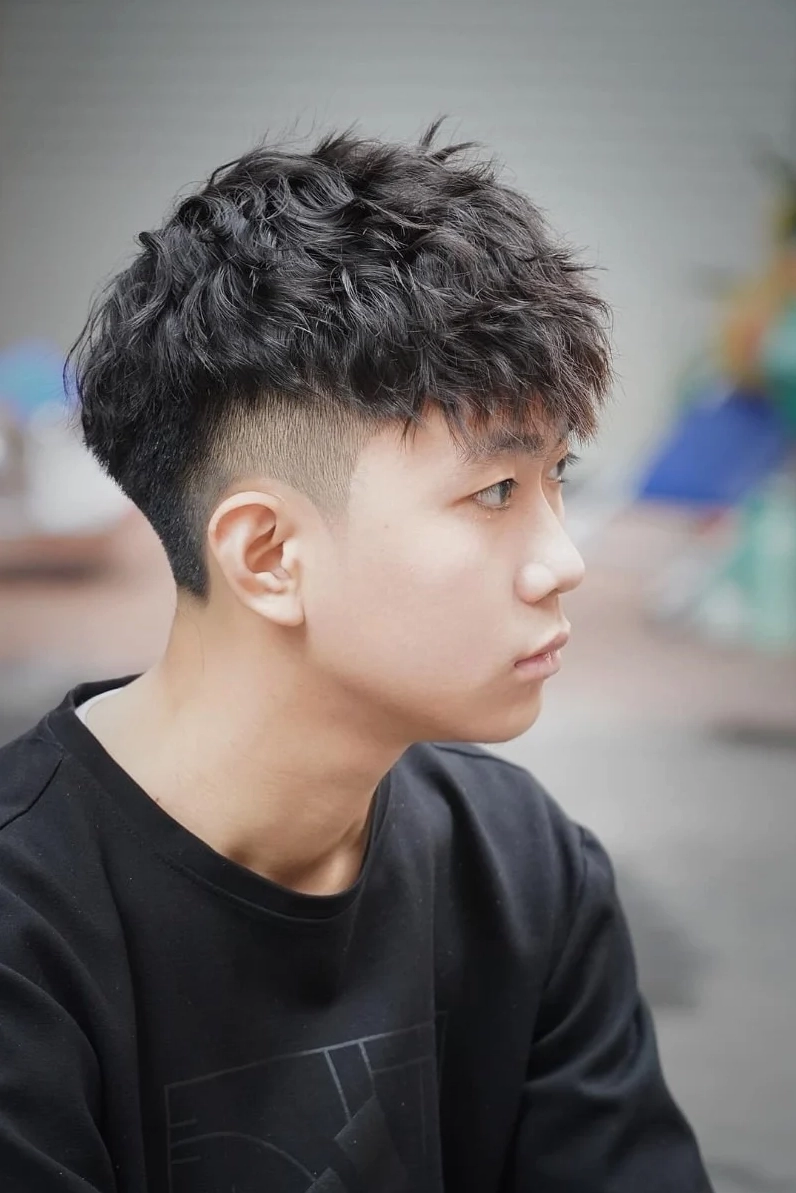 Uốn tóc con sâu đẹp tự nhiên